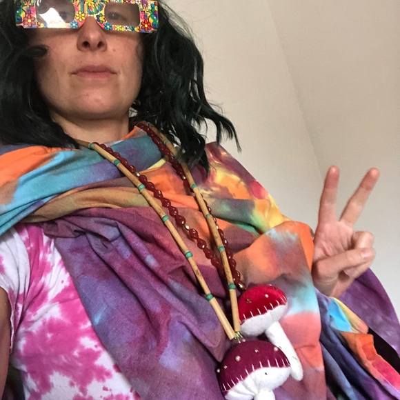 Meet your Posher, Liz - Picture 7 of 8